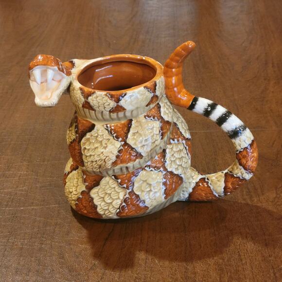 Vintage Coiled Striking Western Diamondback Rattlesnake Coffee Mug - Picture 2 of 9